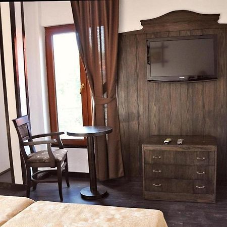 Kaleto Hotel Lom Buitenkant foto